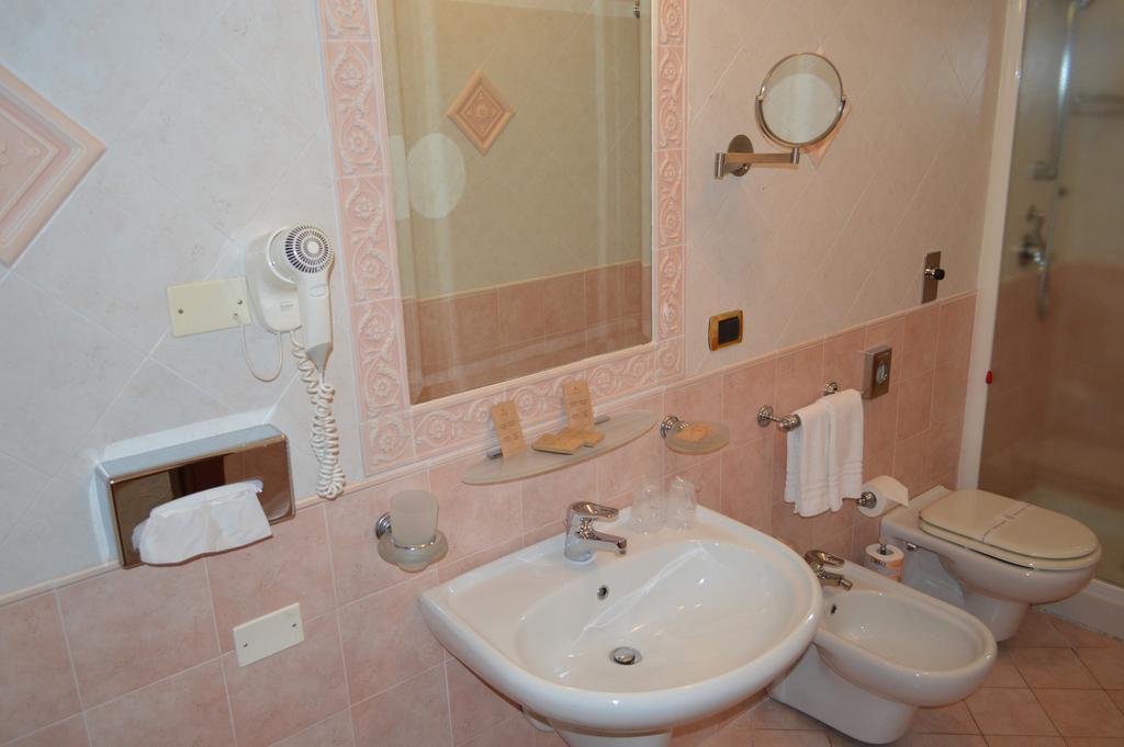 Hotel Delle Palme Фальконе Номер фото